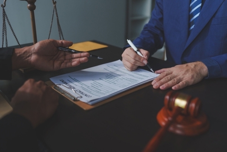 Lawyers or businessmen read the statute of limitations and counseling for business clients, finances, taxes, inspections, contract documents in investment businesses before signing legal matters.